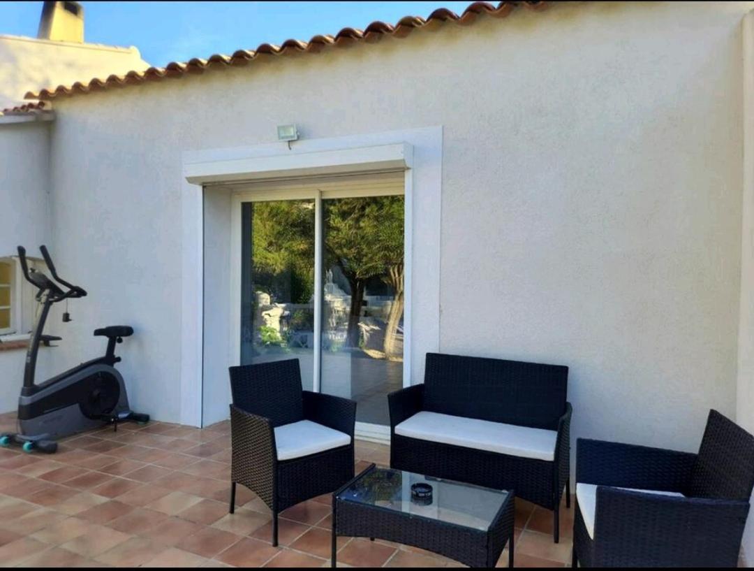 Logement La Belle Provence Le Beausset Exteriör bild