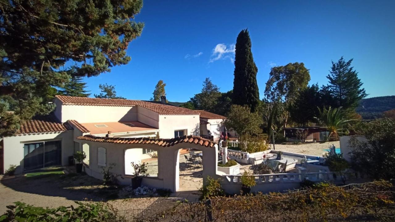 Logement La Belle Provence Le Beausset Exteriör bild