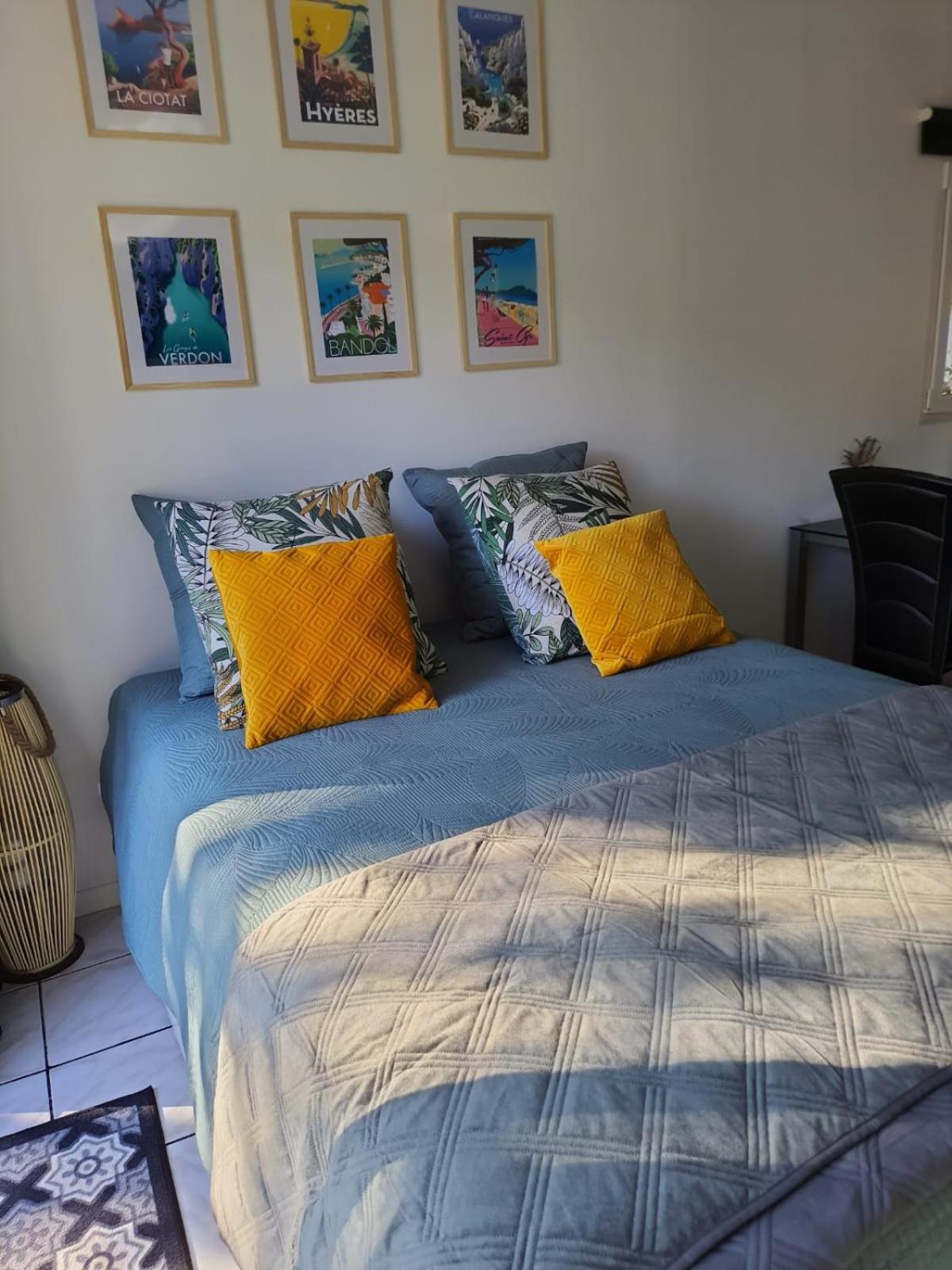 Logement La Belle Provence Le Beausset Exteriör bild